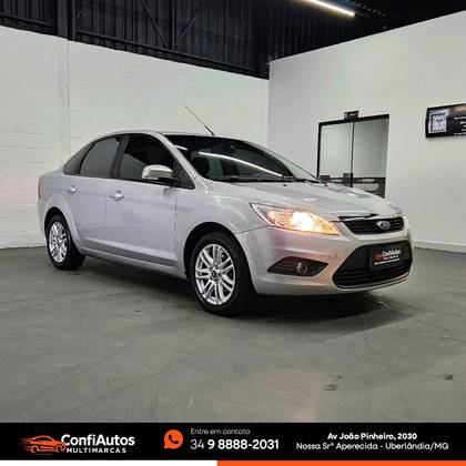 FORD FOCUS 2.0 TITANIUM 16V FLEX 4P POWERSHIFT FORD FOCUS 2.0 TITANIUM 16V FLEX 4P POWERSHIFT